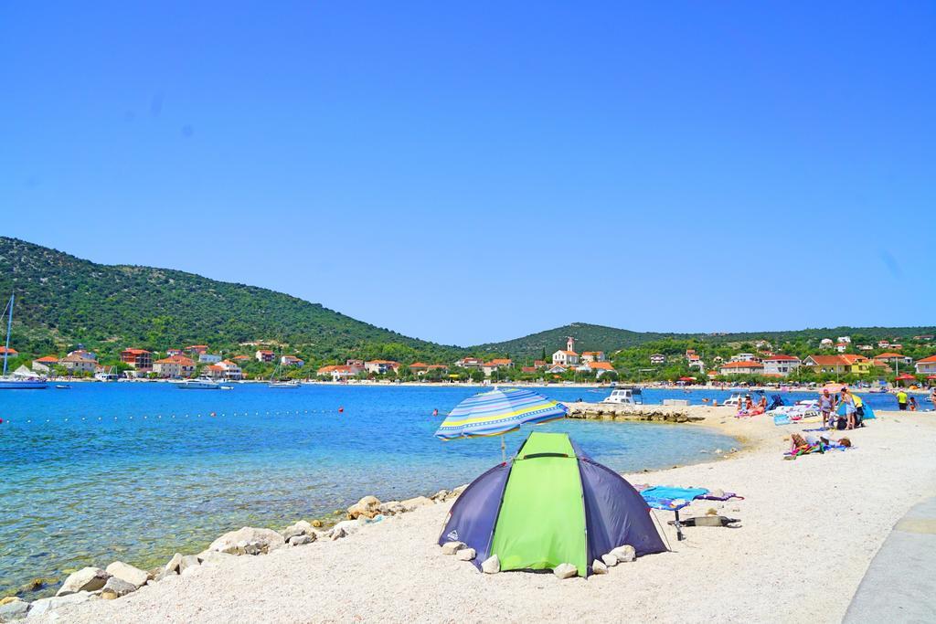 Apartments Borozan Вінішчє Екстер'єр фото